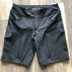 Shredly "Noir" MTB Shorts size 6 - Like New!